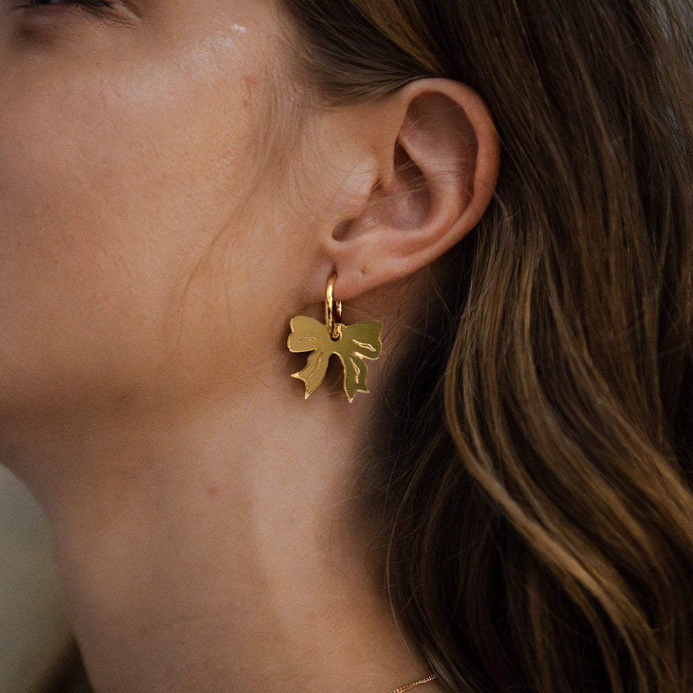 Take a bow earrings