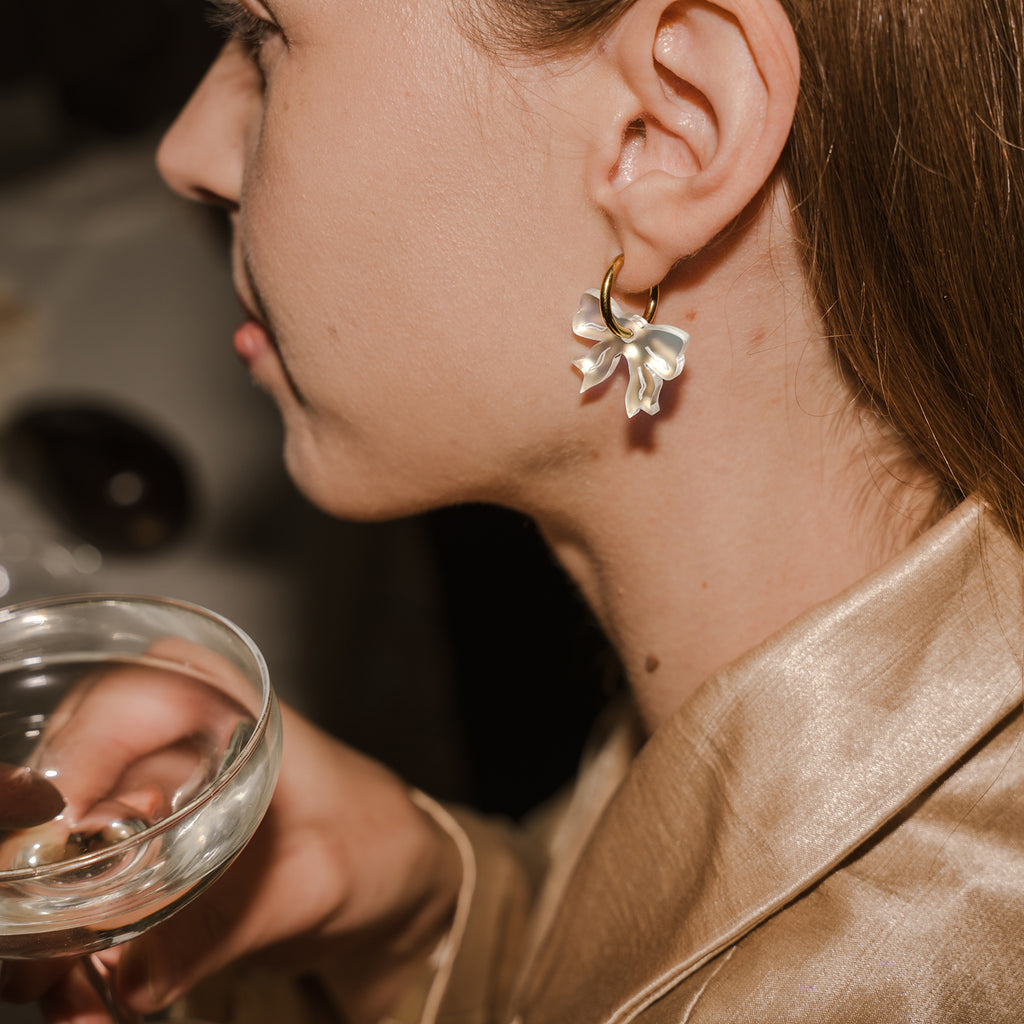 Take a bow earrings