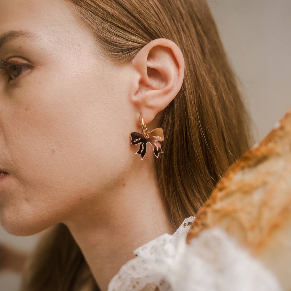 Take a bow earrings
