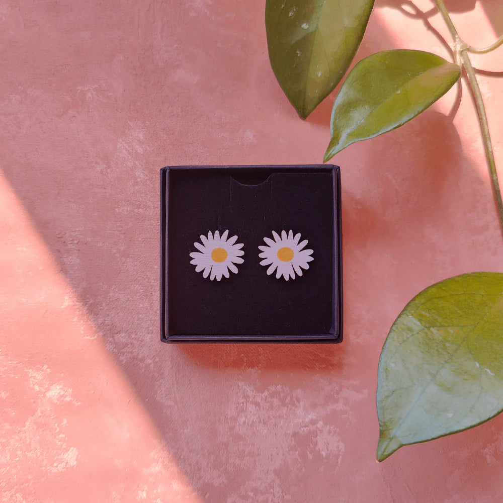 Wildflower stud earrings