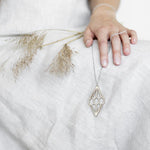 Lataa kuva Galleria-katseluun, Valona, Diamond 2D -kaulakoru - Alava Shop
