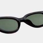 Download an image for Gallery viewing, Winnie
