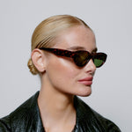 Download an image for Gallery viewing, Winnie
