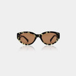 Download an image for Gallery viewing, Winnie
