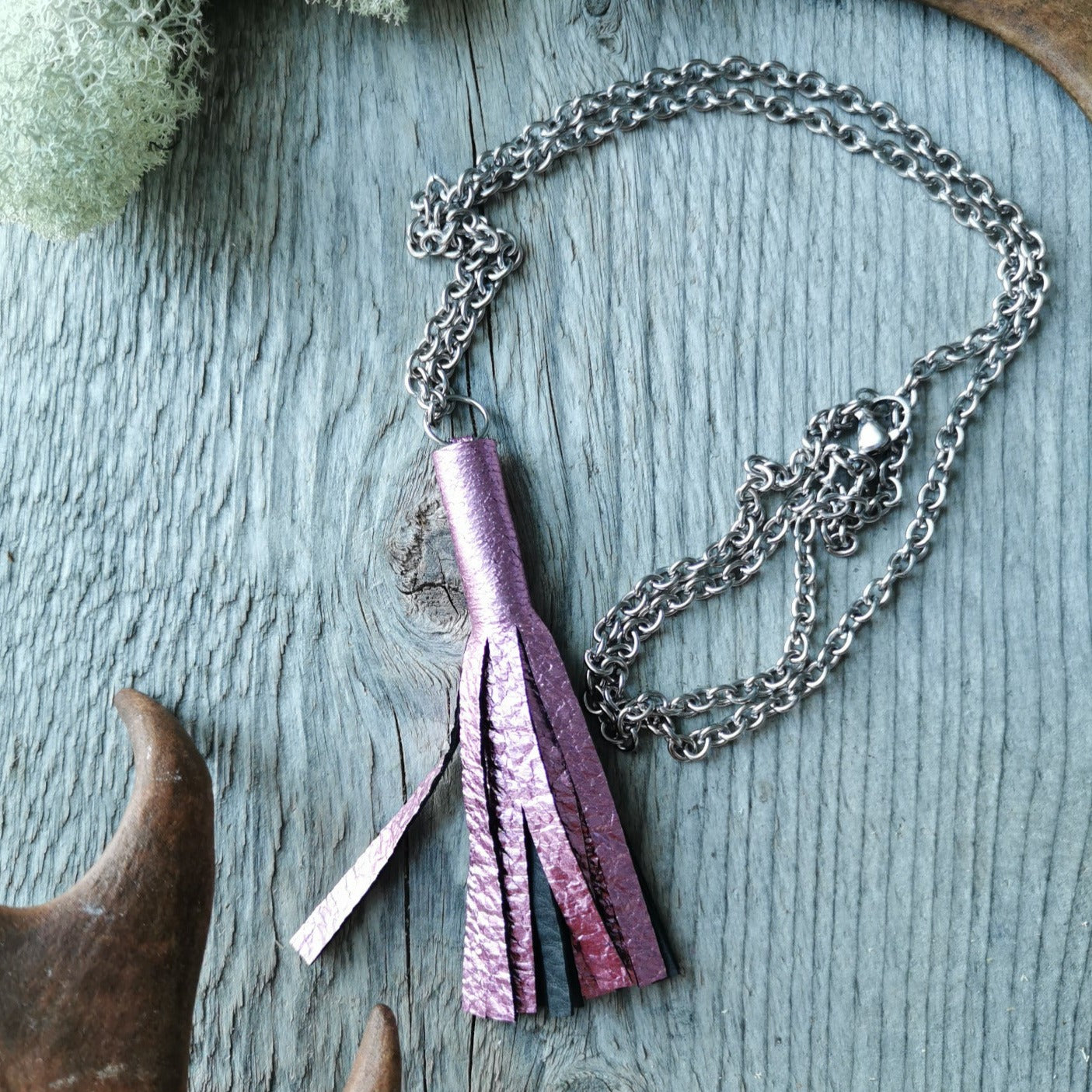 Tassel necklace